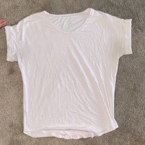 Lululemon size 6 crop tee